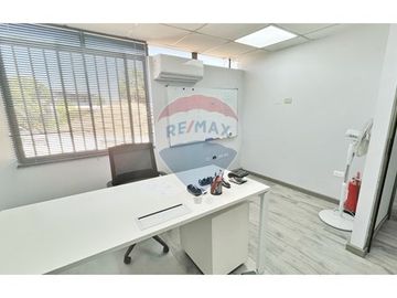 EXCELENTE CASA COMERCIAL UBICACION INIGUALABLE