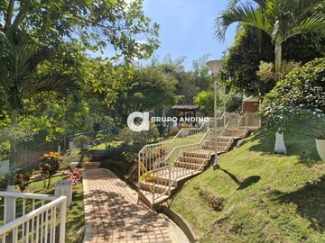 VENTA de CASA RESIDENCIAL en BUCARAMANGA