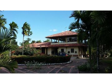 ACSI 230. FINCA DE DESCANSO EN VILLAVICENCIO CONDOMINIO HORIZONTES