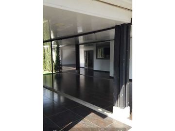 Casa campestre para venta en Jamundí condominio valle del río 560 m²