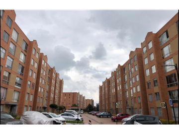 ACSI 394. Apartamento en venta en Madrid Cundinamarca