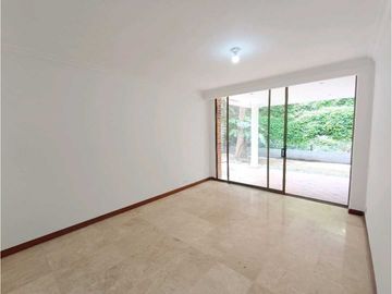 Hermosa Casa en la Loma Benedictinos