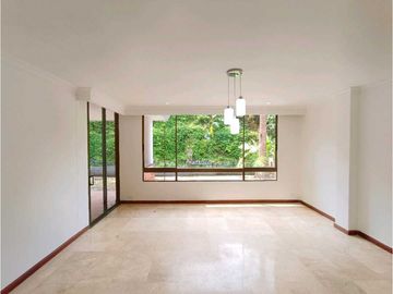 Hermosa Casa en la Loma Benedictinos