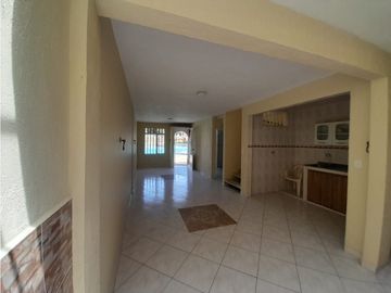 CASA EN ARRIENDO CONDOMINIO SOL ARDIENTE, RICAURTE CUNDINAMARCA