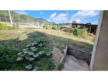 Finca en parcelación cerrada en venta Santa Elena El Cerrito Valle