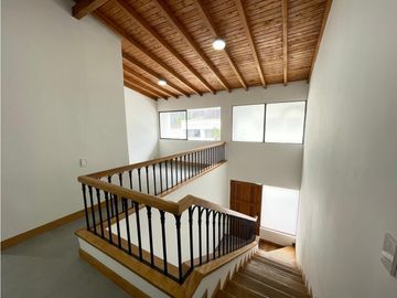 Casa para Arriendo en El Poblado San Lucas