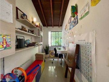 CASA EN VENTA ENVIGADO LOMA DEL CHOCHO