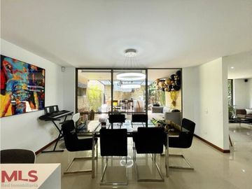 CASA EN VENTA ENVIGADO LOMA DEL CHOCHO