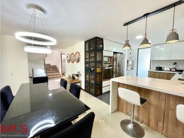 CASA EN VENTA ENVIGADO LOMA DEL CHOCHO