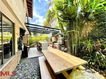 CASA EN VENTA ENVIGADO LOMA DEL CHOCHO