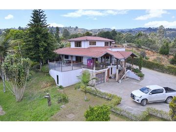 vendo casa finca Guarne sector san Jose variante aeropuerto