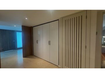 VENTA DE CASA EN BUEN SECTOR DE LA CIUDAD