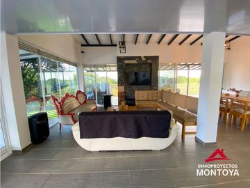 Casa en parcelación, Morelia, Pereira