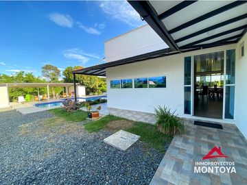 Casa en parcelación, Morelia, Pereira