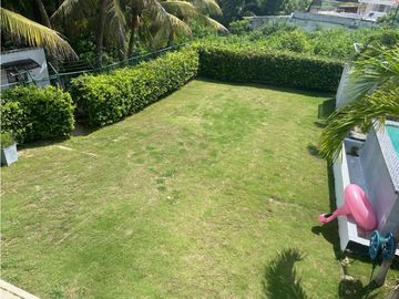 VENDO ESPECTACULAR CASA EN BUEN SECTOR DE PRADOMAR
