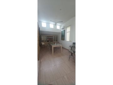 VENDO ESPECTACULAR CASA EN BUEN SECTOR DE PRADOMAR