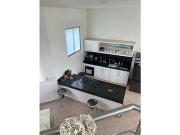 VENDO ESPECTACULAR CASA EN BUEN SECTOR DE PRADOMAR