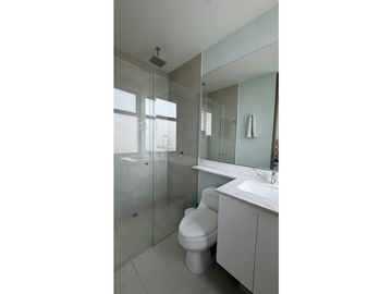 VENTA DE ESPECTACULAR APARTAMENTO AMPLIO EN SECTOR DE RIOMAR