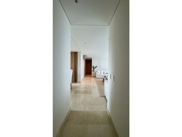VENTA DE ESPECTACULAR APARTAMENTO AMPLIO EN SECTOR DE RIOMAR