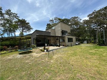 SE VENDE FINCA INDEPENDIENTE Y CON BOSQUE PRIVADO EN EL CARMEN DE VIBO