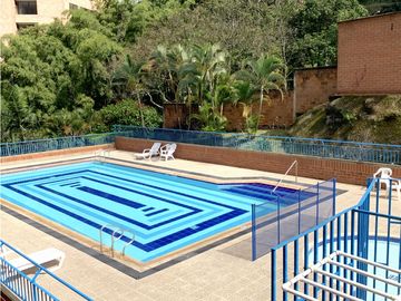 Apartamento en venta en Loma del Indio con excelente ubicación