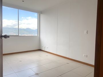 Apartamento en venta en Loma del Indio con excelente ubicación
