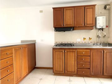 Apartamento en venta en Loma del Indio con excelente ubicación