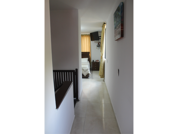Vendo Casa en Conjunto Residencial en el barrio Limonar, Cali