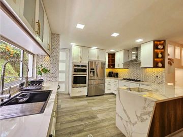 CASA EN SAN LUCAS CON JARDIN AMPLIO