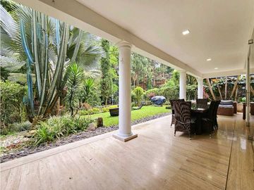 CASA EN SAN LUCAS CON JARDIN AMPLIO
