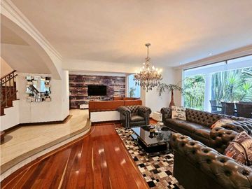CASA EN SAN LUCAS CON JARDIN AMPLIO