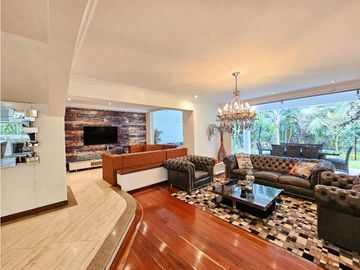 CASA EN SAN LUCAS CON JARDIN AMPLIO