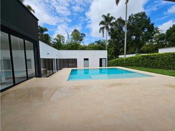 Casa campestre en condominio para la venta en Cerritos, Pereira!!!
