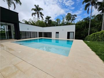 Casa campestre en condominio para la venta en Cerritos, Pereira!!!
