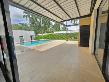 Casa campestre en condominio para la venta en Cerritos, Pereira!!!