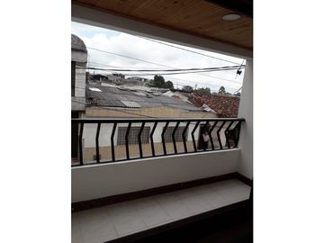 SE VENDE CASA CON MONTAJE PARA RESTUARANTE EN CIRCASIA