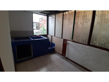 SE VENDE CASA CON MONTAJE PARA RESTUARANTE EN CIRCASIA