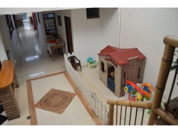 SE VENDE CASA CON MONTAJE PARA RESTUARANTE EN CIRCASIA