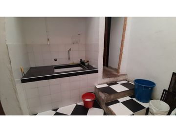 SE VENDE CASA CON MONTAJE PARA RESTUARANTE EN CIRCASIA