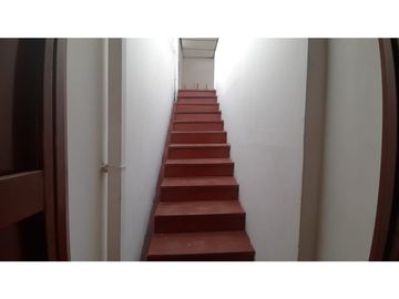 SE VENDE CASA CON MONTAJE PARA RESTUARANTE EN CIRCASIA