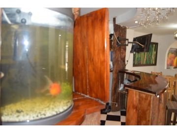 SE VENDE CASA CON MONTAJE PARA RESTUARANTE EN CIRCASIA