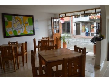 SE VENDE CASA CON MONTAJE PARA RESTUARANTE EN CIRCASIA