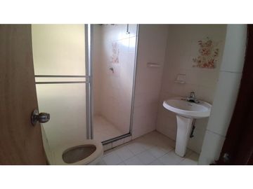 SE VENDE CASA CON MONTAJE PARA RESTUARANTE EN CIRCASIA