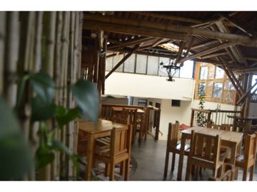 SE VENDE CASA CON MONTAJE PARA RESTUARANTE EN CIRCASIA