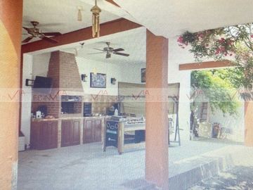 Residencia los Portales, Zuazua