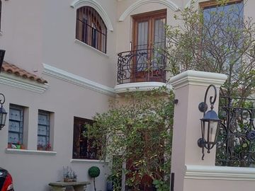 Casa en venta Punta Chica