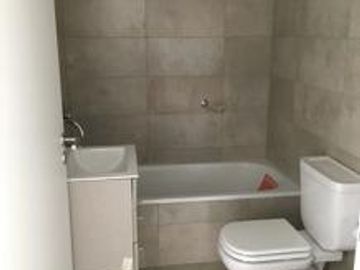 Venta - Departamento 3 ambientes - Chile 1200 - Próximo a la UADE