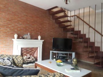 VENTA CASA ARROYITO 2/3 DORMITORIOS U$S 200.000