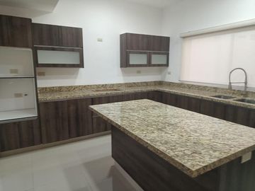 Casa en Venta en Fracc. San Armando, Torreón Coahuila.