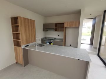 VENTA DE CASA RESIDENCIAL MONTERREAL - SAN PEDRO CHOLULA PUEBLA